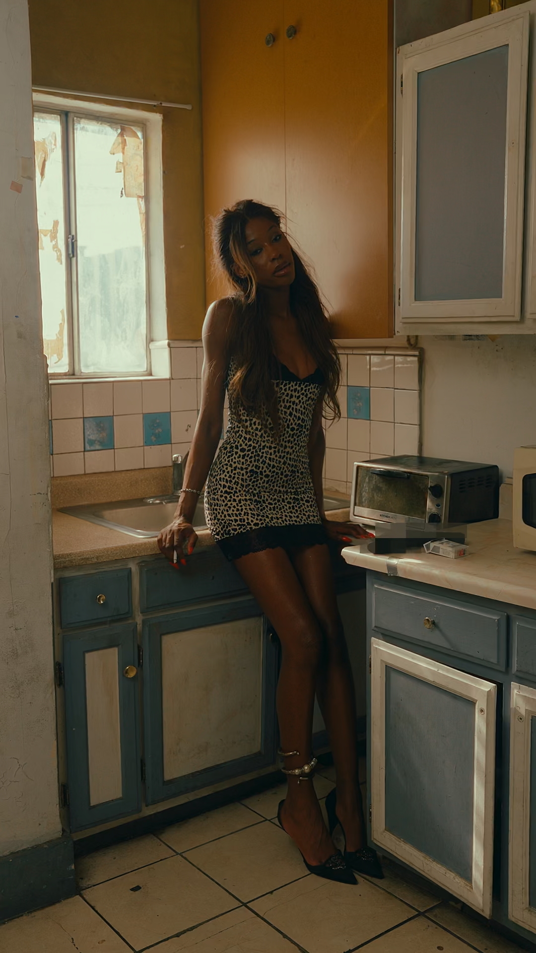 FEYI — Don’t Leave Me Waiting music video thumbnail